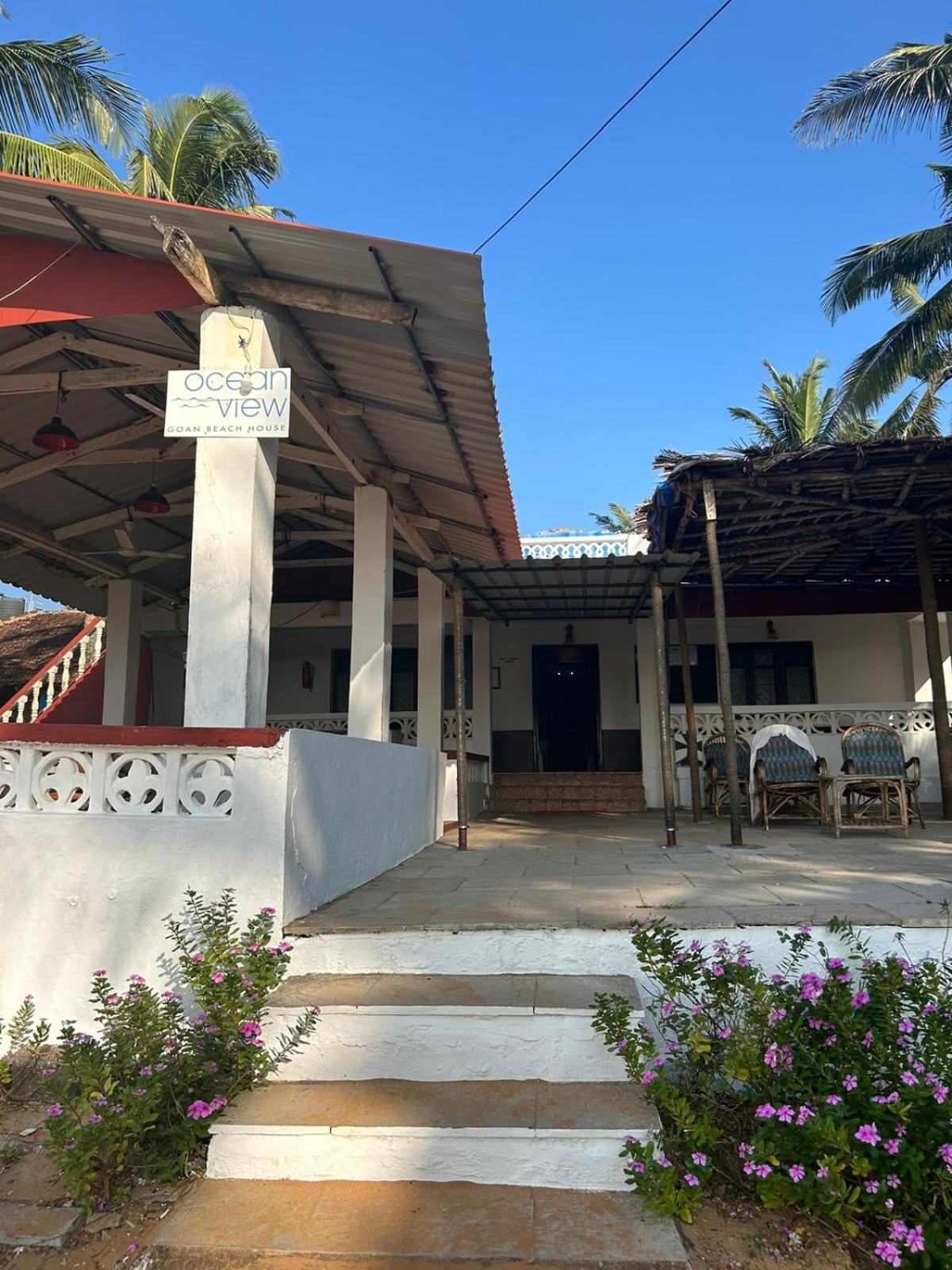 Ocean View Goan Beach House Calangute Exteriör bild
