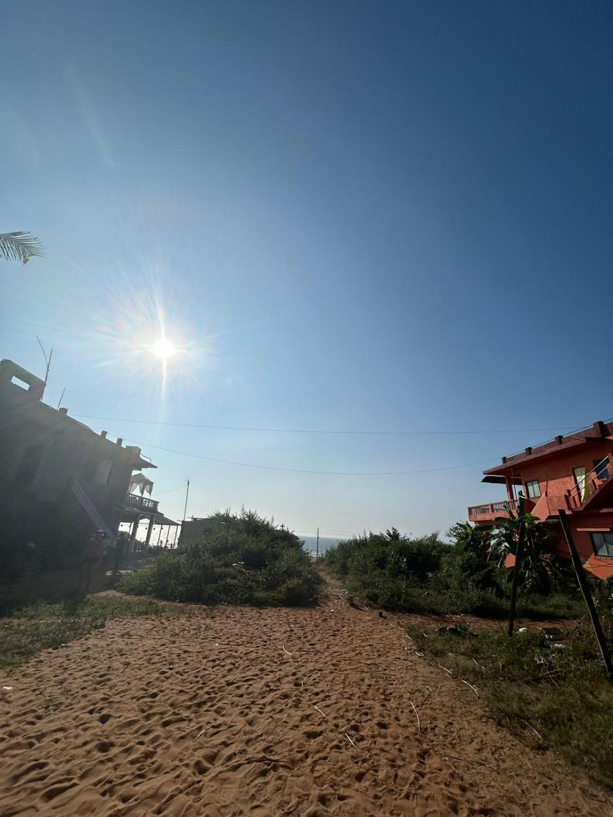 Ocean View Goan Beach House Calangute Exteriör bild