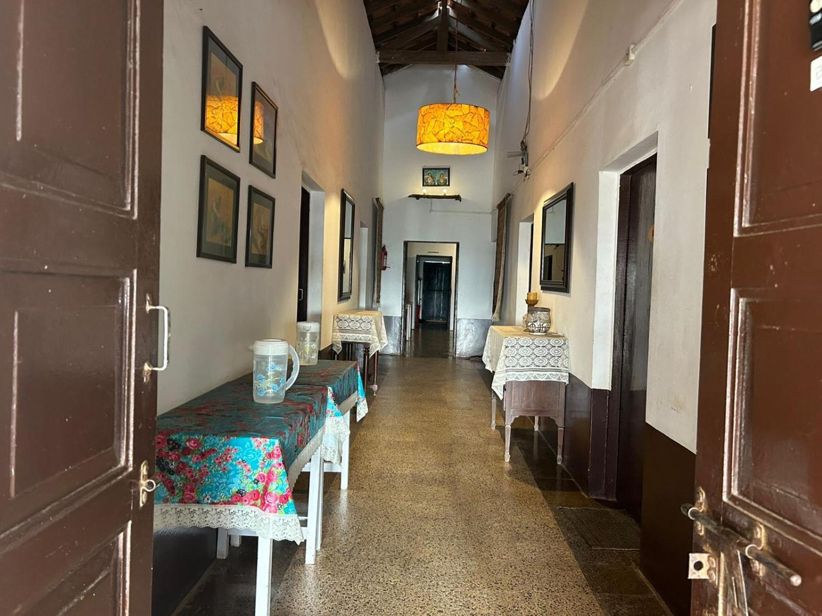 Ocean View Goan Beach House Calangute Exteriör bild